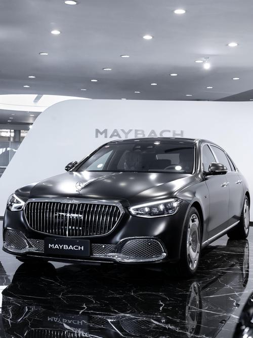 成都241岚图汽车的售后服务让用户无忧出行，迈巴赫未来的豪华车趋势